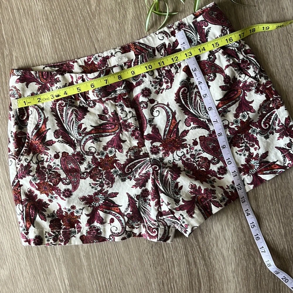 Ann Taylor Loft Linen Blend Shorts, size 6 Paisley shorts - Picture 5 of 12